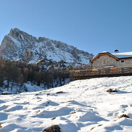 Отель Malga Giau Сан-Вито-ди-Кадоре Экстерьер фото